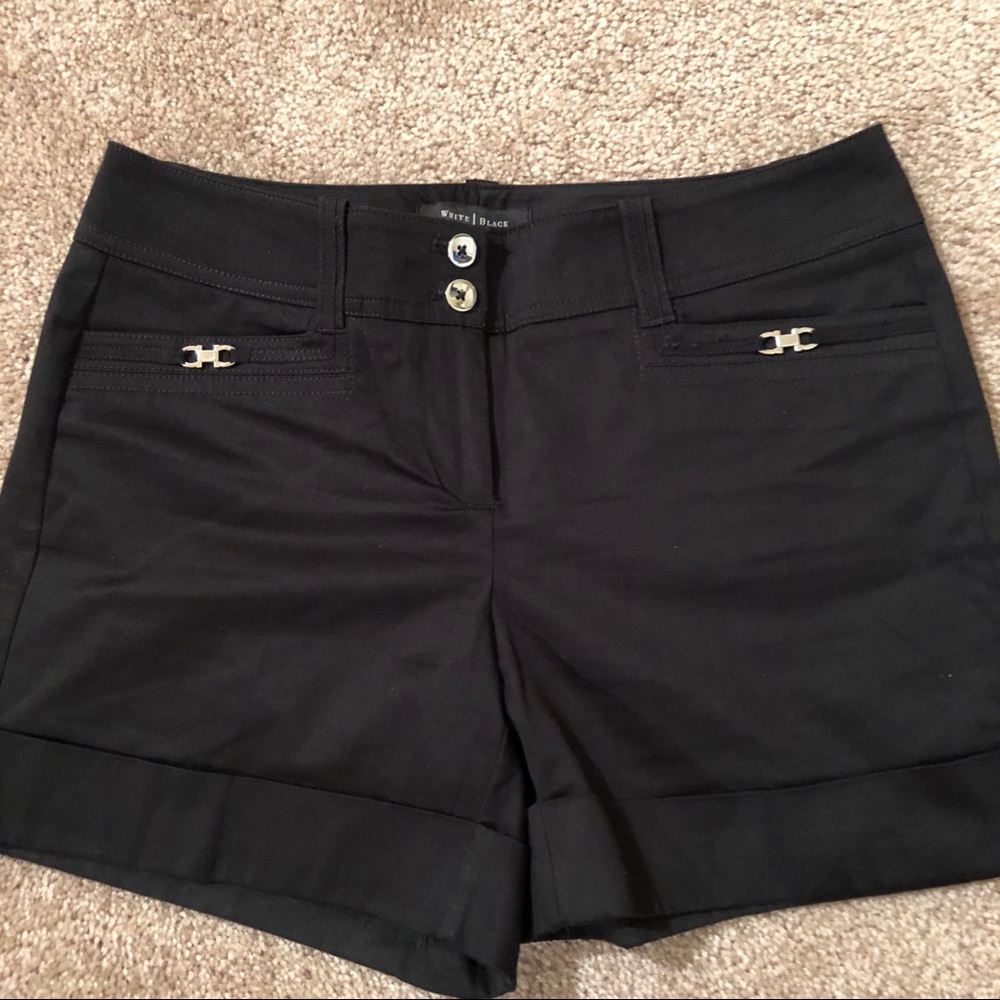 WHBM Cuffed Shorts, Black, Size 2
